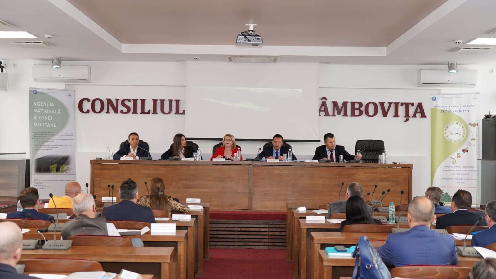  Comitetul de Masiv pentru Grupa de Munți Bucegi s-a reunit astăzi, la Târgoviște
