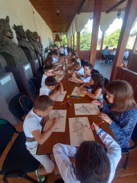  Descoperă patrimoniul Complexului Național Muzeal „Curtea Domnească” Târgoviște